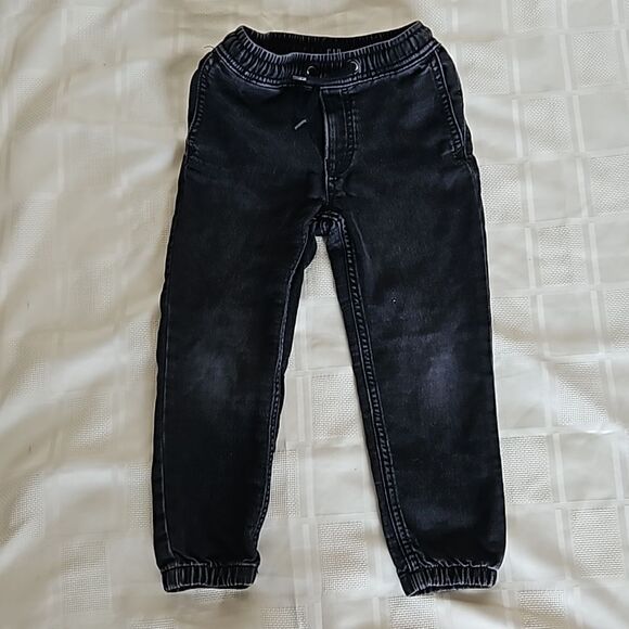 Gap Boy's Bundle 2 Piece Denim Jeans &  T-Shirt Blue/Black XS - Picture 6 of 16